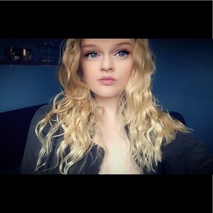 Meet your Posher, Cori